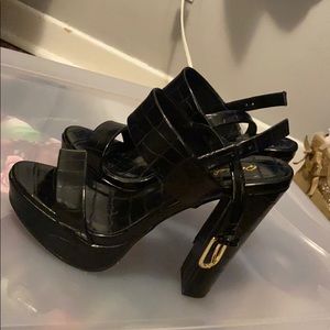 Black/Leather high heel